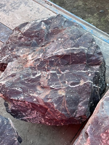 Камни для ландшафтного дизайна красно-фиолетовые 10-60 килограмм купить в Старой Купавне