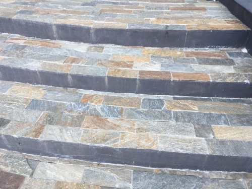 Плитка из Златолита Уральского для лестницы купить в Старой Купавне