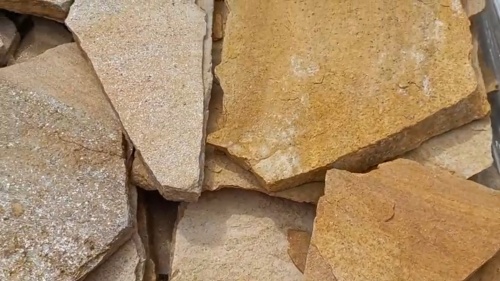 Плитняк златолит жёлтый для цоколя купить в Старой Купавне