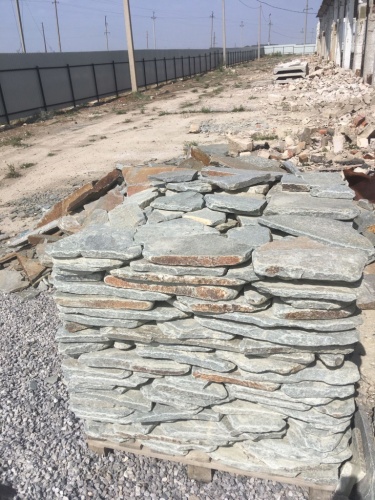 Златолит серебристый галтованный для лестниц купить в Старой Купавне