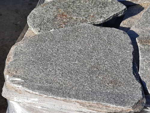 Златолит серебристый галтованный для лестниц купить в Старой Купавне